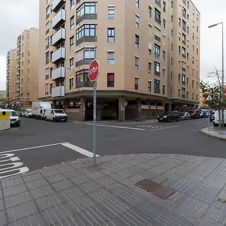 Three Bedroom Flat With Pool And Sea View