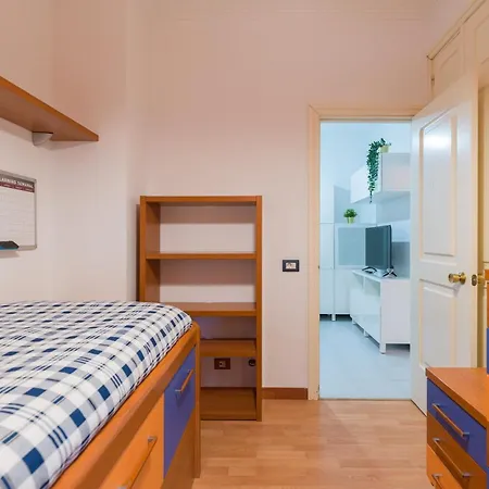Appartement Three Bedroom Flat With Pool And Sea View